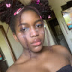 Meet your Posher, Chanelz